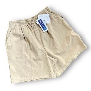 Vintage NWT Relaxed Fit Beige Shorts